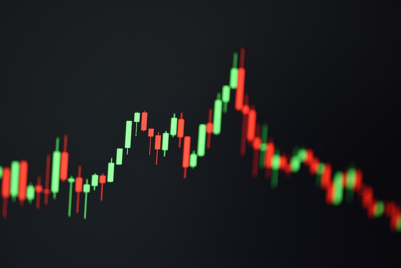 saham_turun_-_freepik_-_5_Mei_25